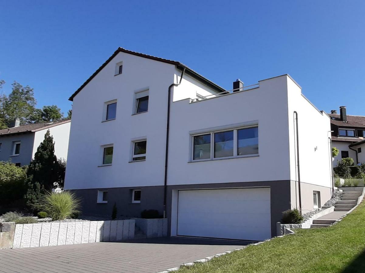 Menge Apartment *